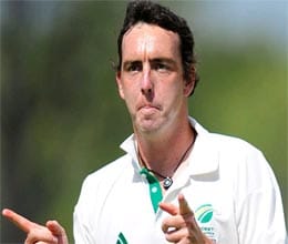seven wicket abbott sends pakistan crashing
