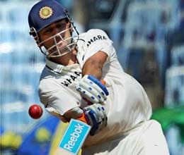 dhoni big roll