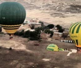 19 tourists killed as balloon explodes at egypt luxor