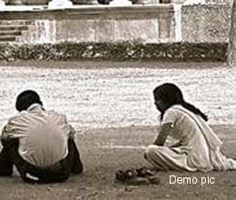 couple commit suicide in mathura