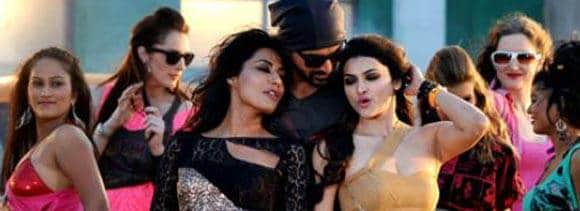  movie review of i me aur main 
