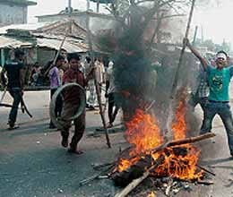 violence in assam two died