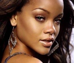 singer rihanna wants family