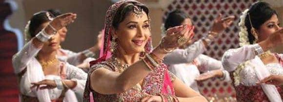 madhuri dixit to do an item song