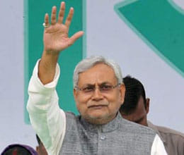 bihar cm announce 35% reservation for women in police 