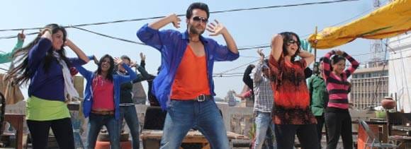 Jackky's gangnam style dance from 'rangrezz'