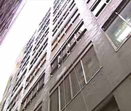 baby survives 8-Story Fall In Mother's arms after she Jumps 