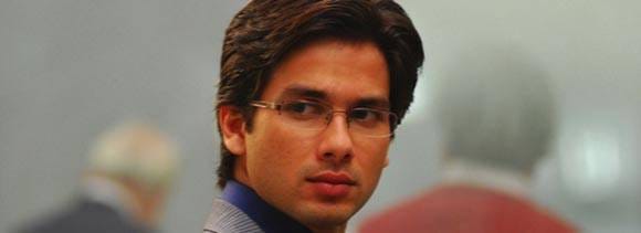 Is there a new girl in Shahid's life?