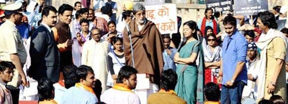 prakash Jha to bring a book on 'satyagraha'
