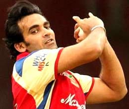 zaheer khan in royal challengers bangalore training session at nca