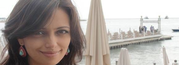 Lot of pressure to look good in showbiz: Roshni Chopra