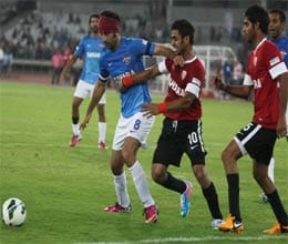 indian cricket players beat bollywood team in football match