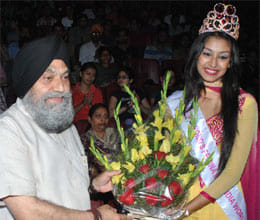 navneet kaur femina miss india