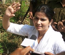 dsp murder case parveen azad visits kunda