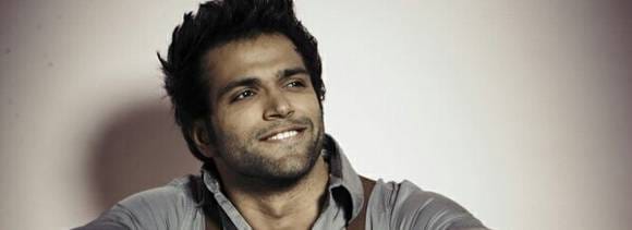 Hosting is stressbuster for me: Rithvik Dhanjani