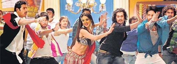sensor board cut sunny leone "laila teri le legi" song