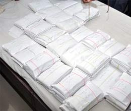 caught with 22 lac rupees before election 