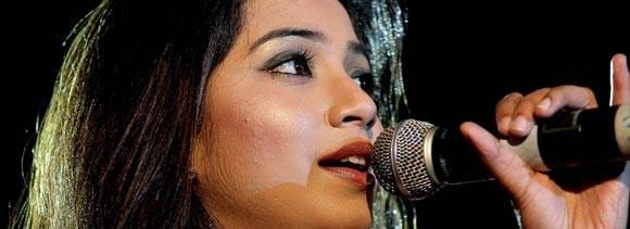 it's too difficult sing a item song- shreya ghoshal