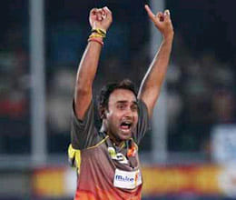 amit mishra registers hat trick as sunrisers hyderabad 