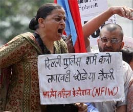 people protesting against delhi rape 