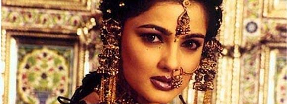 do you know where is mamta kulkarni