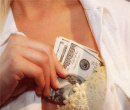 woman found with bra stuffed with heroin