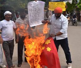 china sticks to its stand says no incursion by its troops