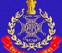 police gave punishment on road 