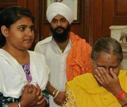 sarabjit face is not worth seeing