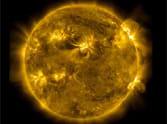 nasa makes video of sun rotation of three year in three minitues 