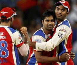 ipl live royal challengers bangalore vs pune warriors