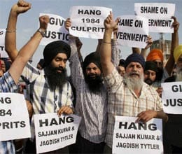 1984 riots sikhs protest against sajjan kumar acquittal