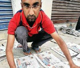  Newspaper vendor from Bangalore walks into IIM-Calcutta