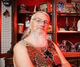 woman who has the longest beared