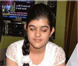 blind girl became topper of higher secondery exams of mp 