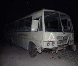 21 passengers dead in etah bus accident