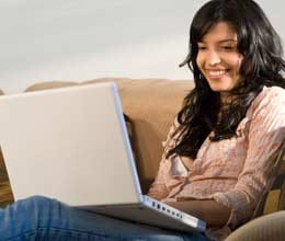 Women go for younger men while dating online: study
