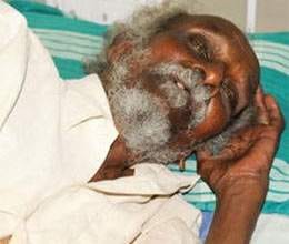 old father kept in chains by sons in bengaluru