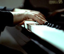 famous piano player became angry on stage