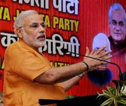 congress want benefit on modi advani issue