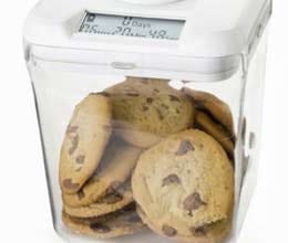 Biscuit-mad designer creates cookie jar with a time lock