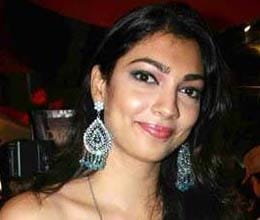 former miss world actress yukta mookhey maid held for jewellery theft