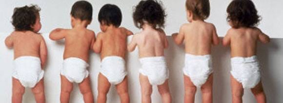 diaper affects walk of babies
