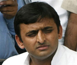 azam khan mother dead