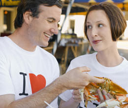 Men wearing simple white tee more attractive to women