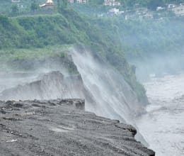 Mandakini destroys a house and three shops