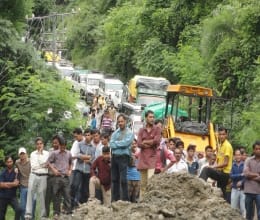  Things scattered rain in Uttarakhand