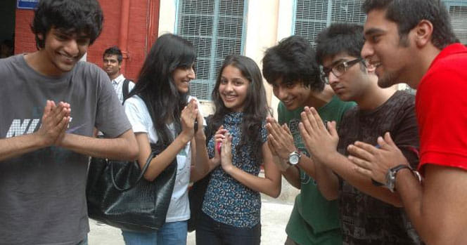DU to set up help lines to check ragging