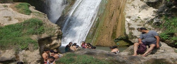 bhatta fall attracts tourists