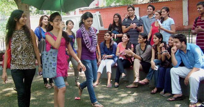 DU begins session with new four-year programme